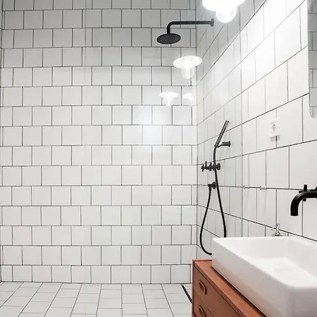 Designer Dream At The St. Stephen Basilica Apartament