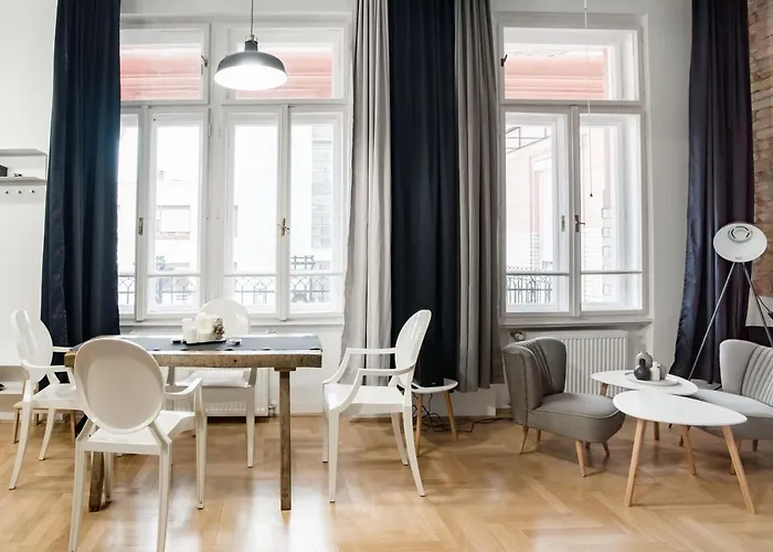 Designer Dream At The St. Stephen Basilica Budapeszt